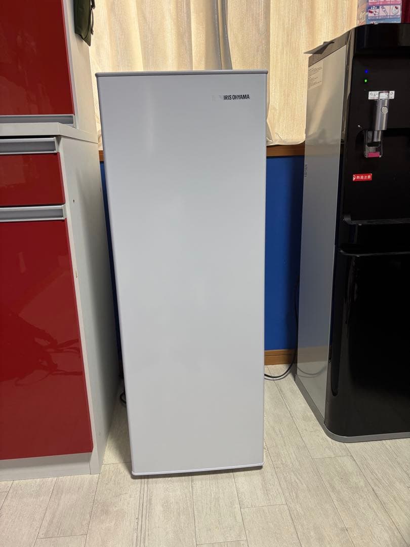 ホワイト冷蔵庫 IRSN-8A-W 80L