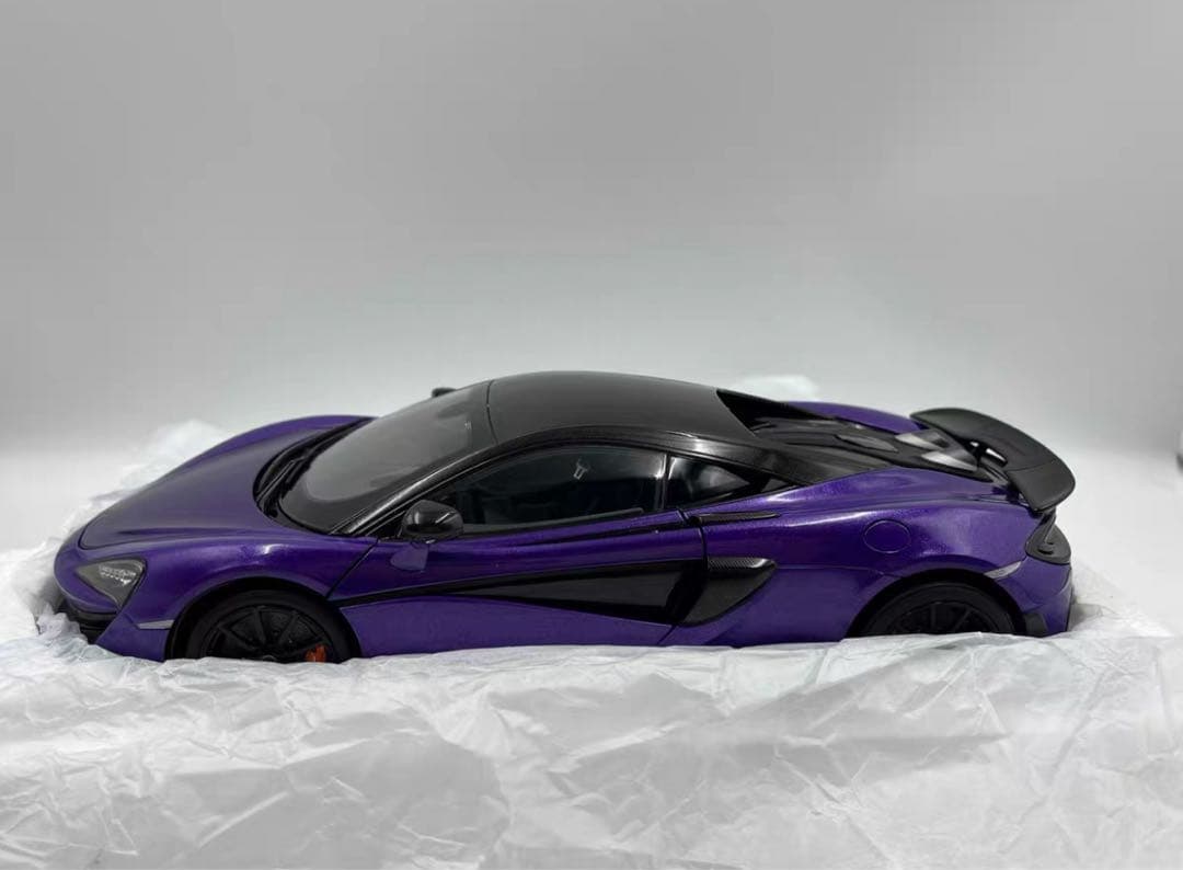 LCD McLaren 600LT パープル ミニカー 1/18