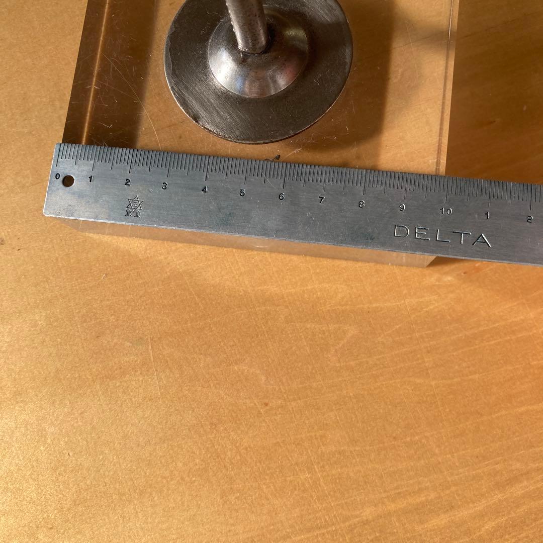 ビンテージポストモダンアクリルスチールスタンド飾り台　レトロインダストリアル