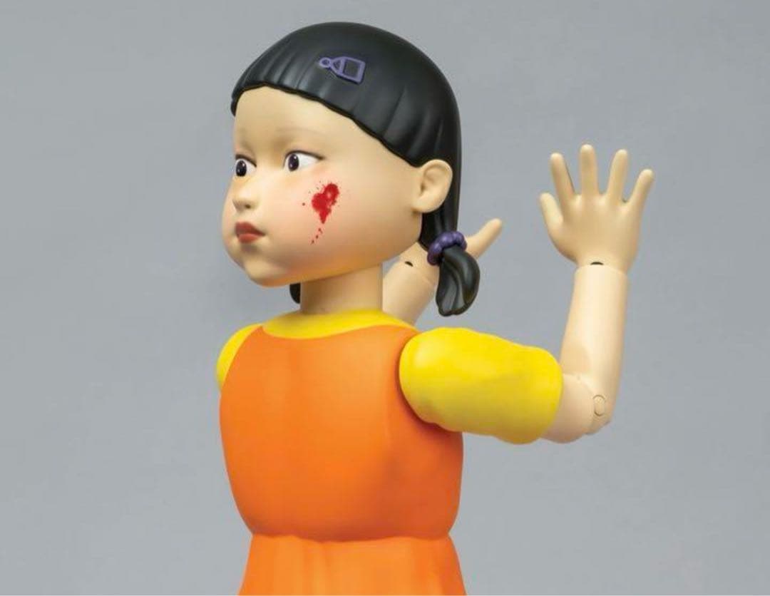 SQUID GAME イカゲーム ヨンヒ 人形　フィギュア　VCD kaws