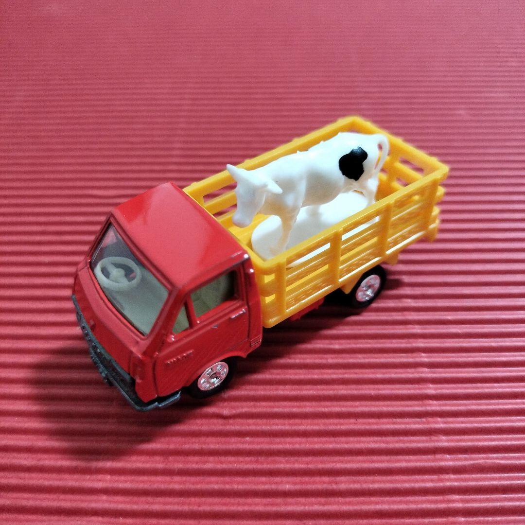 トミカ『トヨタ ハイエース 牧場トラック』未開封品 1Eホイール