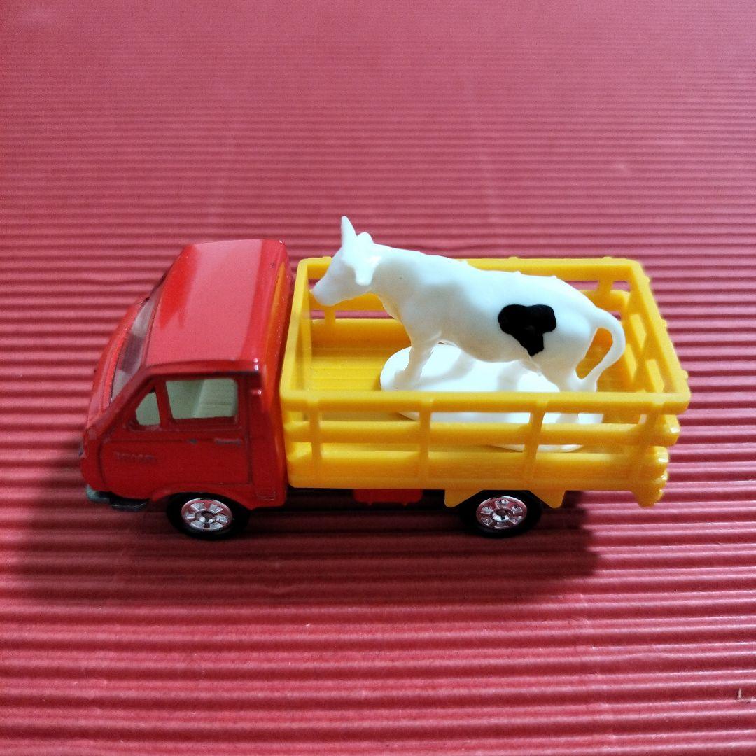 トミカ『トヨタ ハイエース 牧場トラック』未開封品 1Eホイール