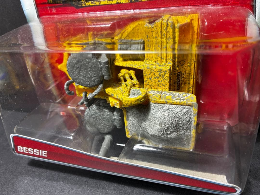 専用出品　カーズ ミニカー　Bessie ベッシー　マックィーン