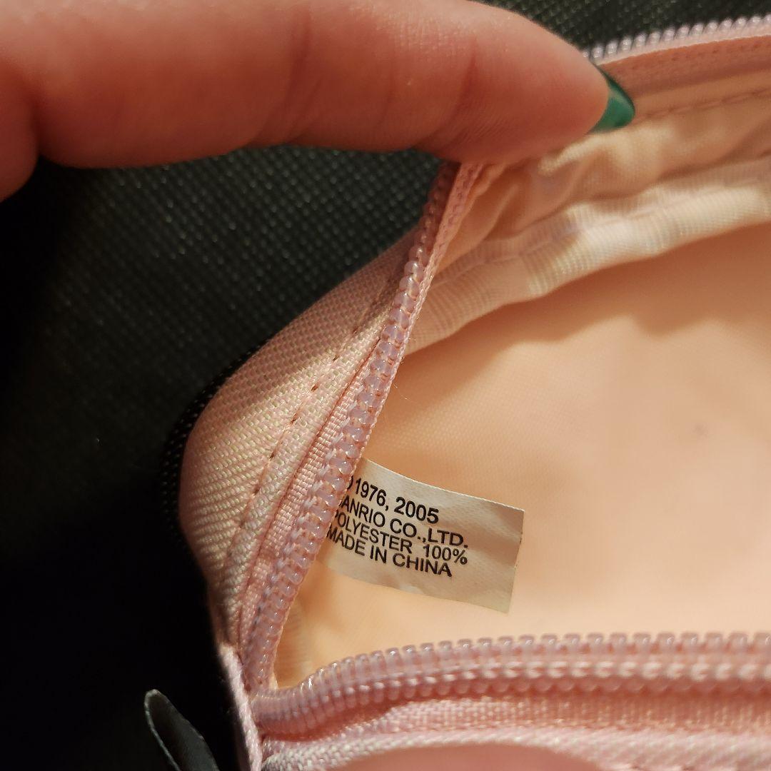 2005年製 海外限定 ハローキティ モモベリー ペンケース