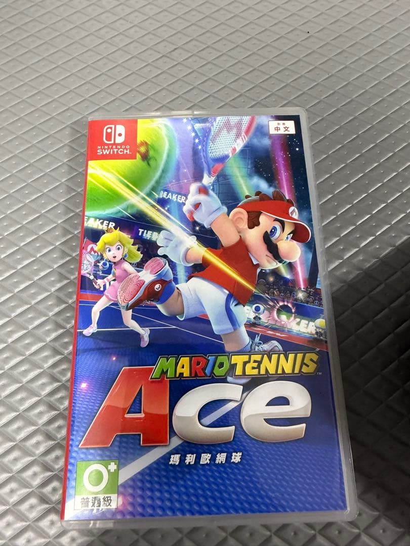 Nintendo Switch本体　ゲーム(4本)、SDカード、ケース付きセット