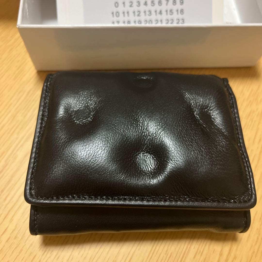 黒レザー三つ折り財布