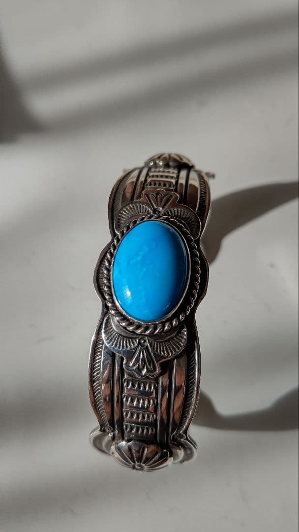 confutatis ゲーリーリーブス ターコイズ、コンチョ付きバングル