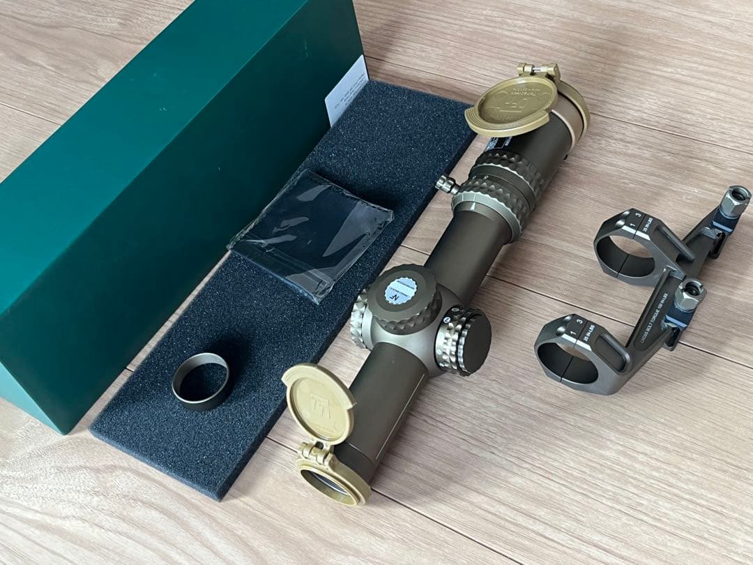 1-8x24mm FFP ショートスコープ ATACR NFエボリューションギア