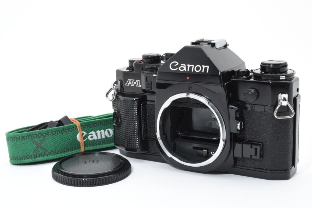 超美品 CANON キャノン A-1 フィルムカメラ モルト新品交換済 M607
