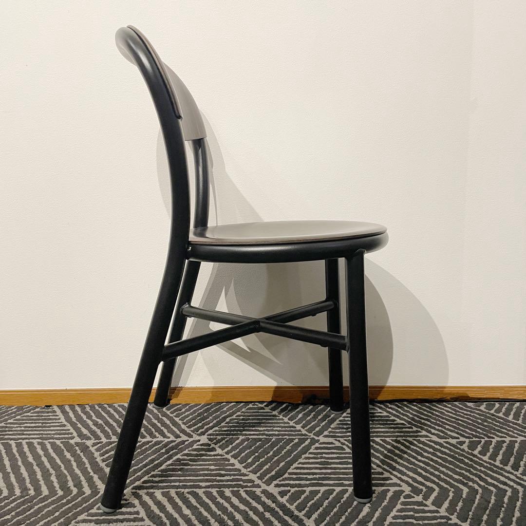 2脚＊MAGIS ジャスパーモリソン　plywood プライウッド　パイプチェア