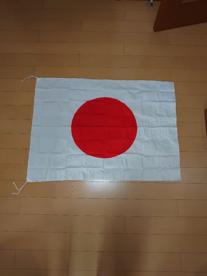 【日本国旗と収納木箱(国旗奉安庫)セット ＆ オマケ付き】