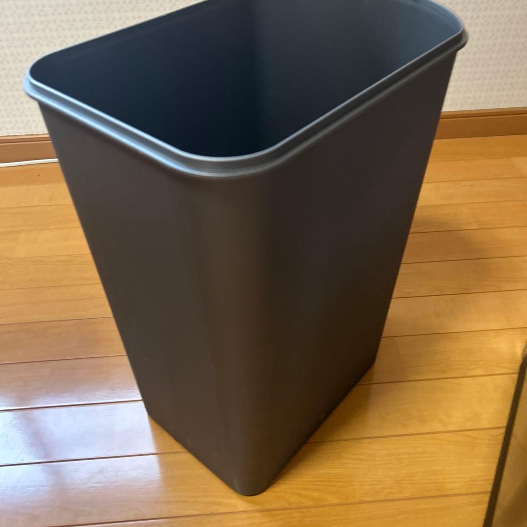 シンプルヒューマン ペットフードストッカー CW1887