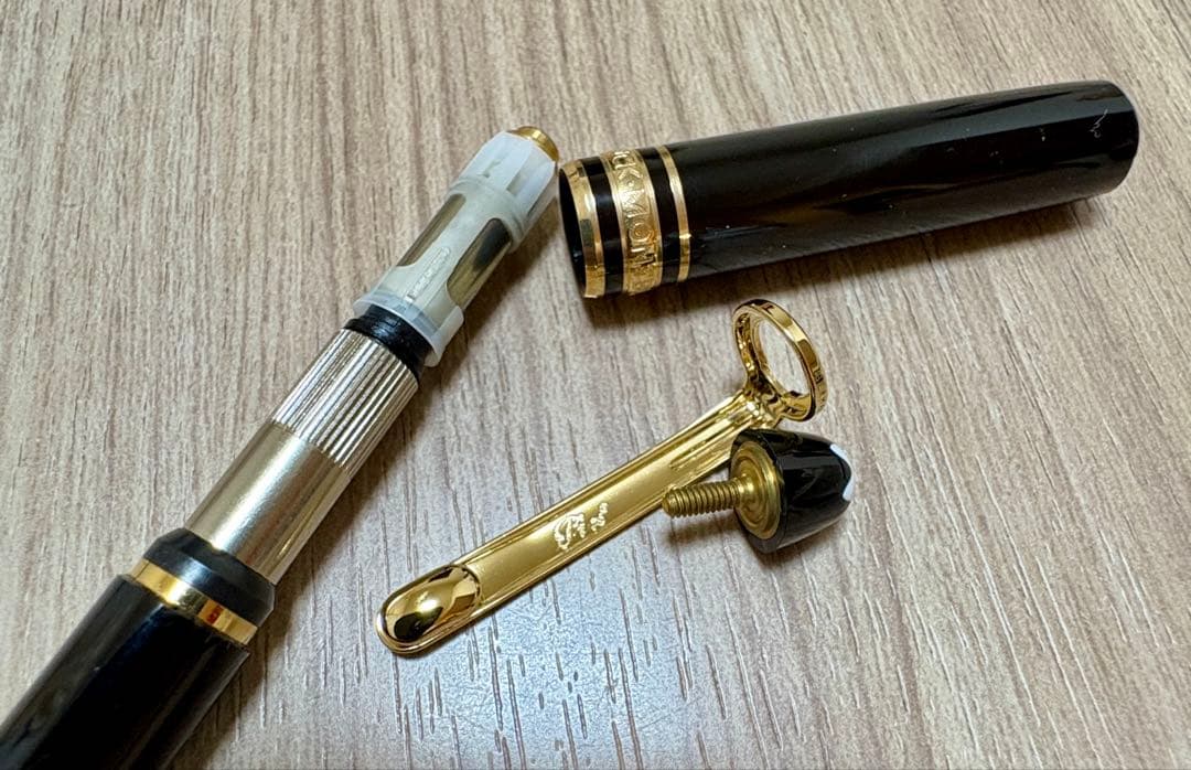 ま*る様 MONTBLANC モンブラン マイスターシュテュック ボールペン (