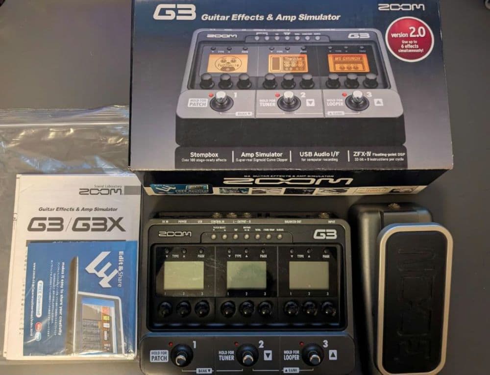 ZOOM G3 ギターエフェクター + FP02、おまけ付き