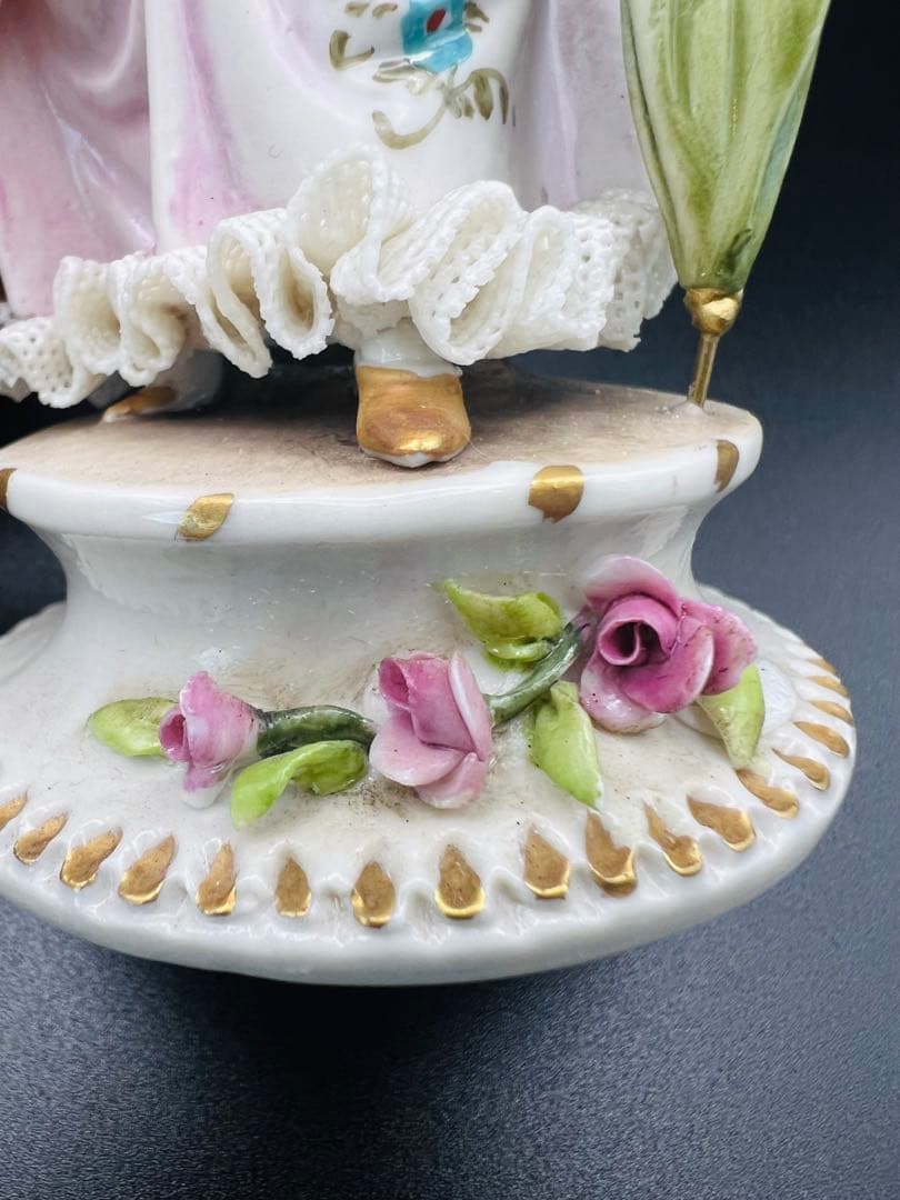 ビクトリアンスタイル 陶器製 女性像