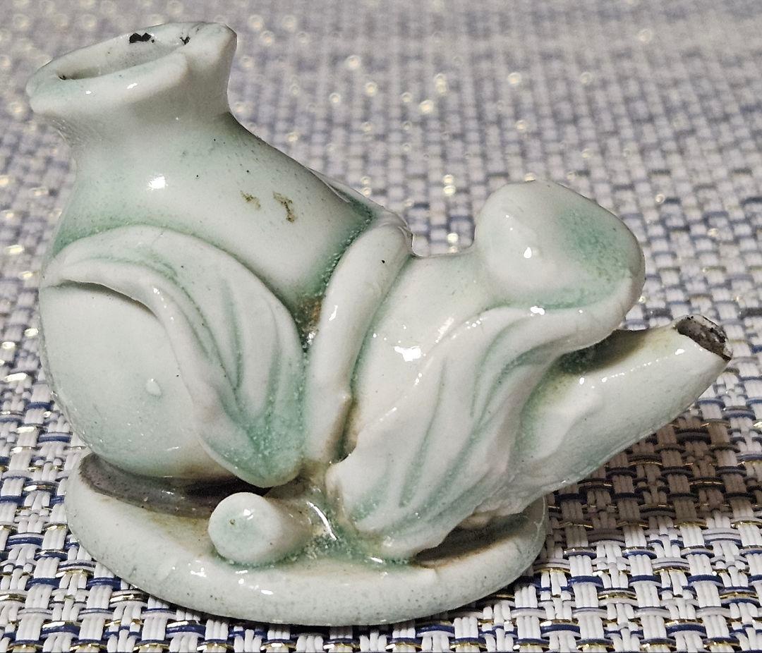 中国古美術　中国古陶磁器　明朝　明代　青白磁　影青　瓢に葉形　水滴　書道具文房具