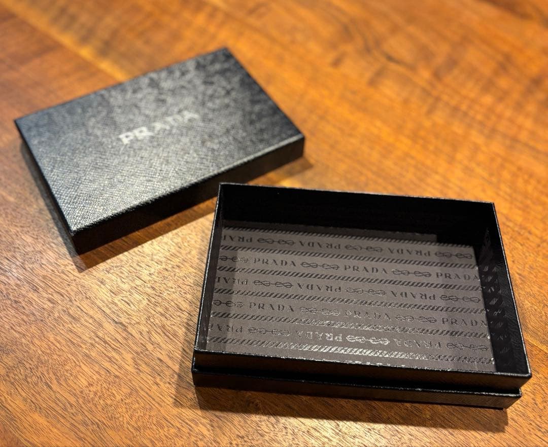 【1/4のみ値下げ】PRADA 財布 サフィアーノ ブラック/ピンク