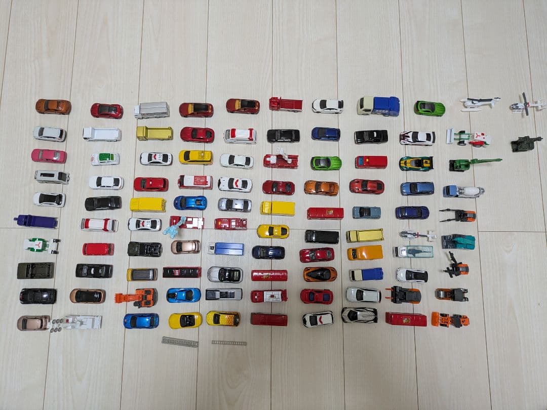 トミカ約100台　まとめ売り