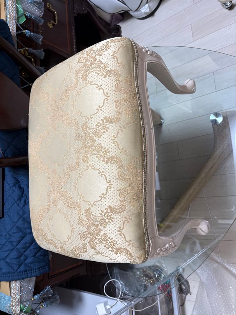 クロシオ フランシスカ スツール ホワイト 手彫り 猫足 アンティーク調