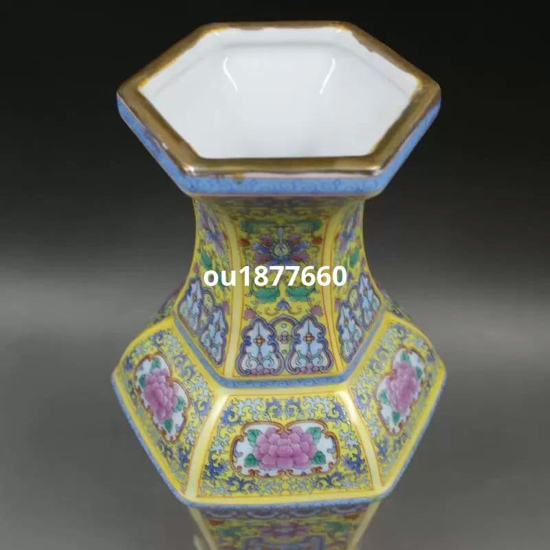 琺瑯彩蒔絵満工花柄の六方花瓶 景徳鎮 陶磁器 装飾品 現代工芸品 美術品 置物