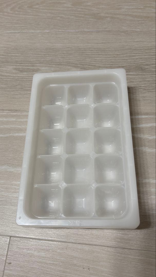 【送料込み‼️】シャープ 冷蔵庫 SJ-C14C-W 2017年製　どっちもドア