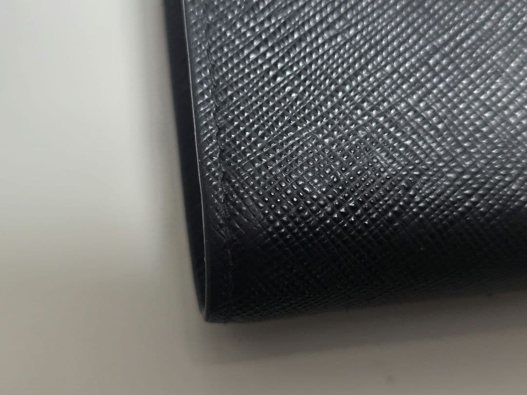 PRADA サフィアーノ コンパクトウォレット