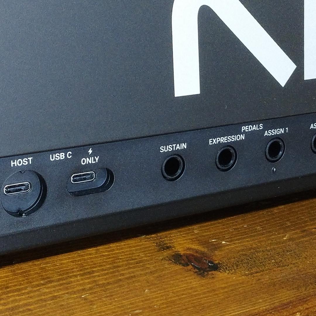 【美品】KONTROL S88 MK3 88鍵 MIDIキーボード