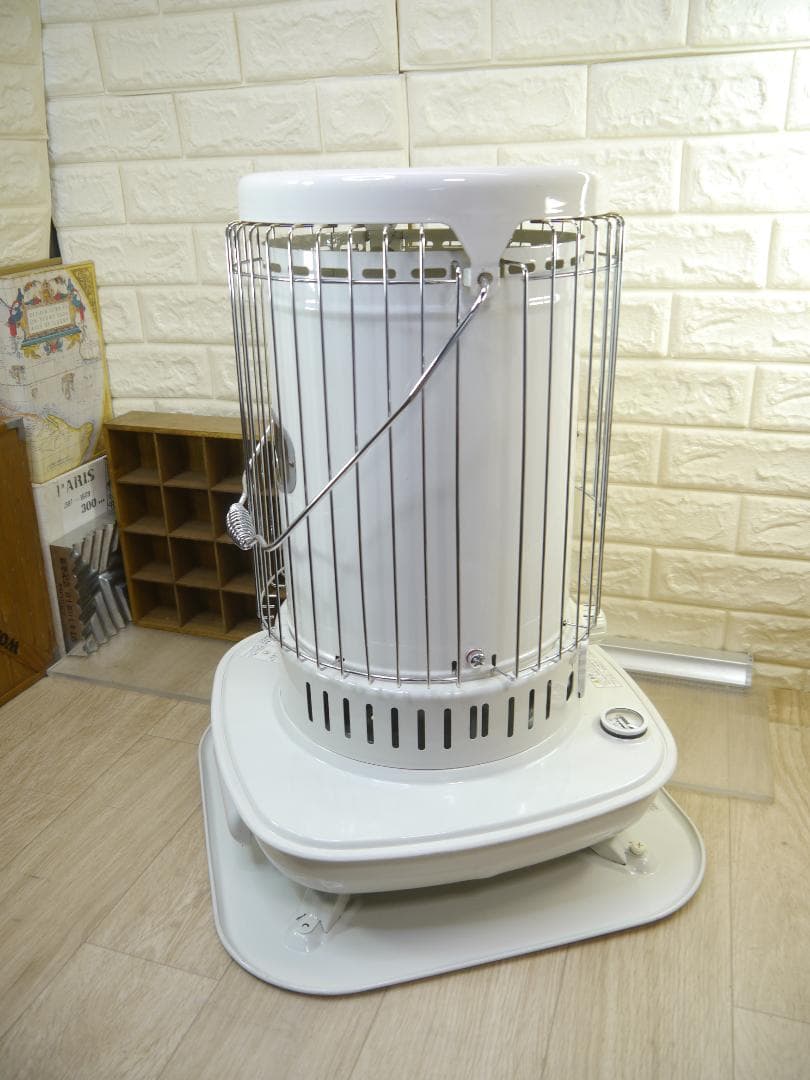 送料込◆程度良好です◆2012①◆コロナ　灯油ストーブ 円筒形 ホワイト
