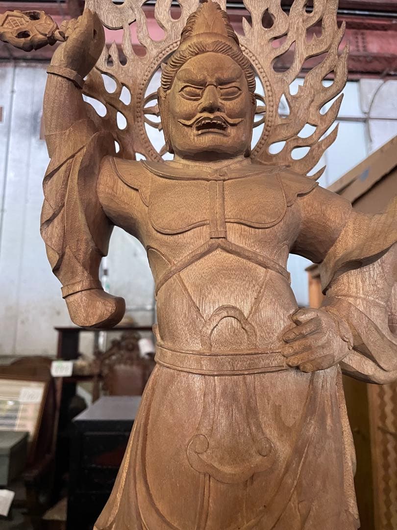 不動明王立像　２体　高さ67cm 仏教美術 仏像 木彫 寺院