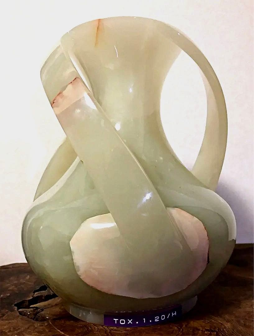 瑪瑙 翡翠 玉 一刀彫り デザイナー (そよかぜ) 花瓶 輝石作 9㎏ 共箱