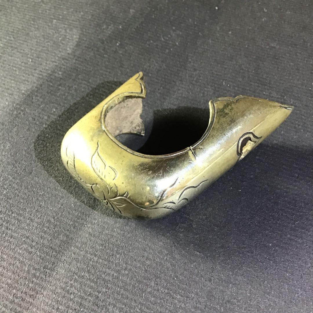 大刀鞘の鐺　金具材質　黄銅　　　　　　　書鍔箱