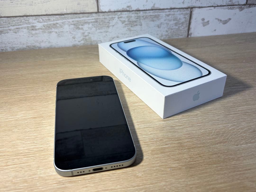 iPhone15 128GB SIMロックなし
