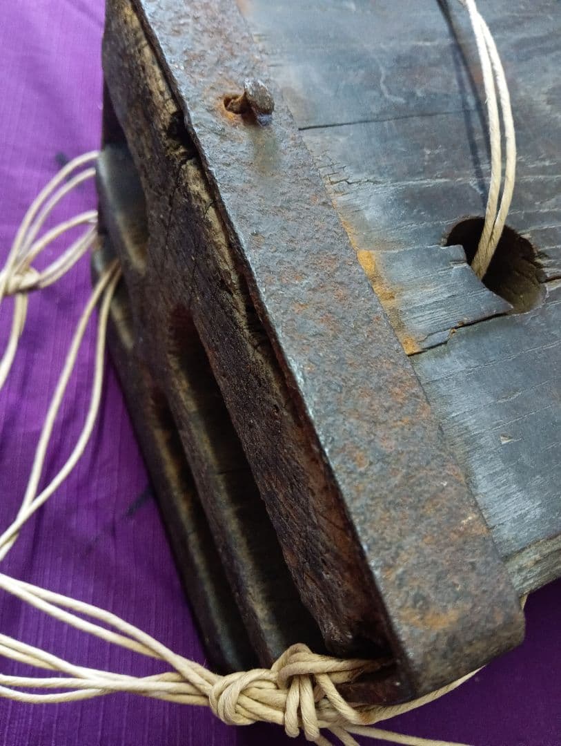 阿波國徳島藩蜂須賀家２５万７千石知行地内旧家蔵出２００〜２５０年前頃欅造井戸滑車