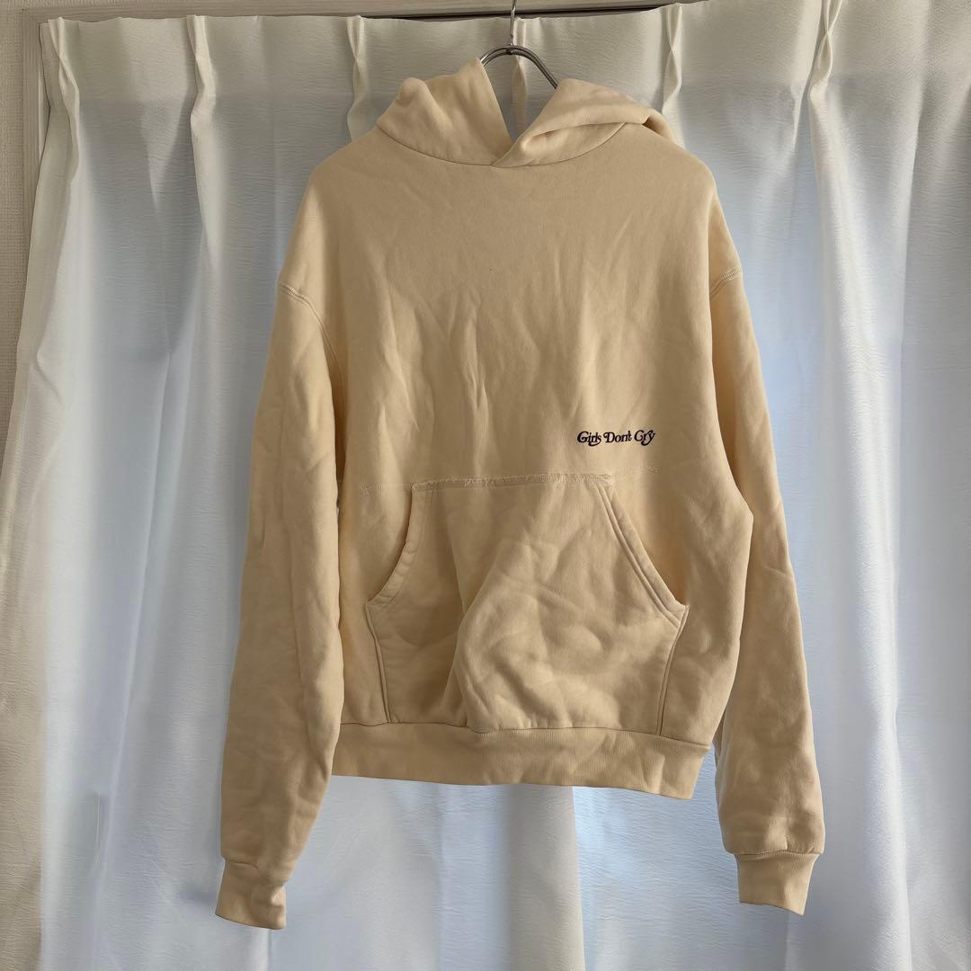 Cherry×Girls Don't Cry hoodie