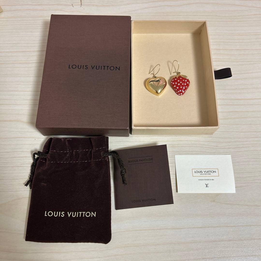 LV ルイヴィトン ピアス イチゴ&ハート ブークル ドレイユ フレーズ