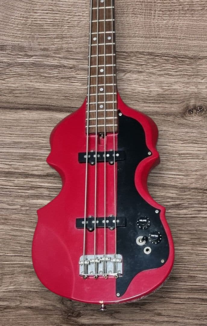バイオリン型ベースGOTOHペグ ミュージシャンモデルキットプロトタイプ？