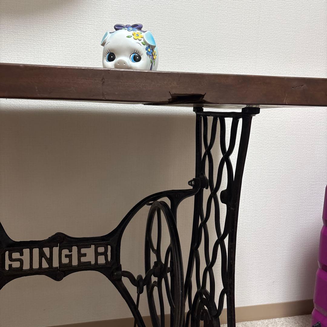 mimosaです。 ミシン台　SINGER アンティーク　テーブル仕立て