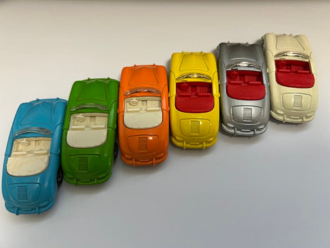 122.トミカF-9-3 ポルシェ356