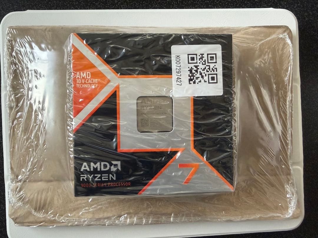 新品未開封　AMD Ryzen 7 9800X3D BOX