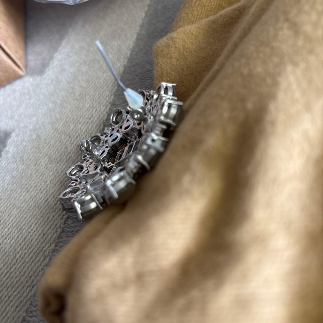 在庫一掃セール中！ハンパない美しさ！FOXEY フローズンブローチ♡