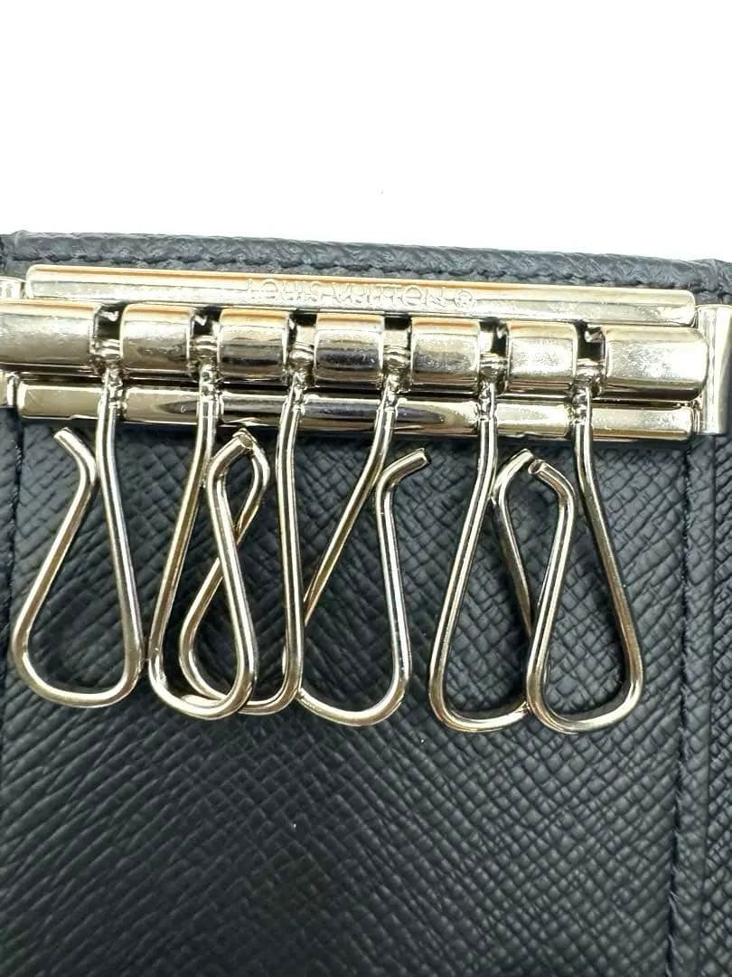 新品未使用　ルイヴィトン　タイガ　ミュルティクレ　6連　レザー　キーケース　黒