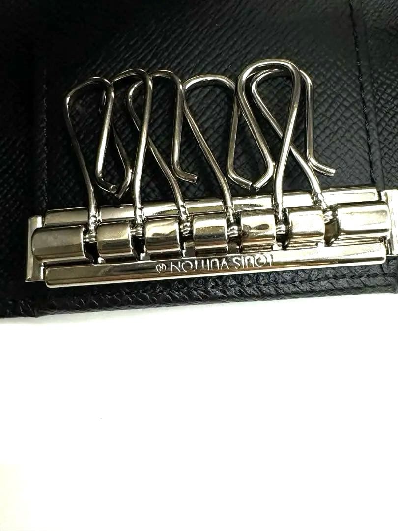 新品未使用　ルイヴィトン　タイガ　ミュルティクレ　6連　レザー　キーケース　黒