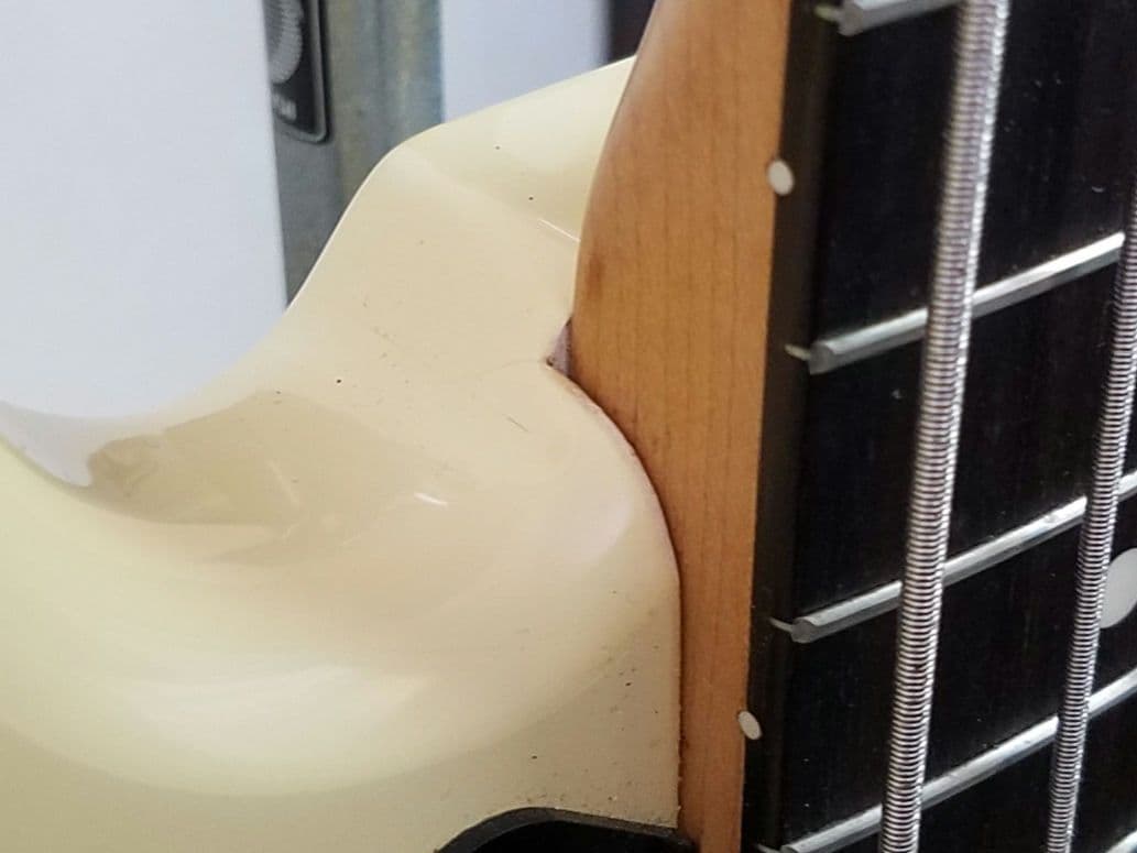 日本製 Squier by Fender プレシジョンベース