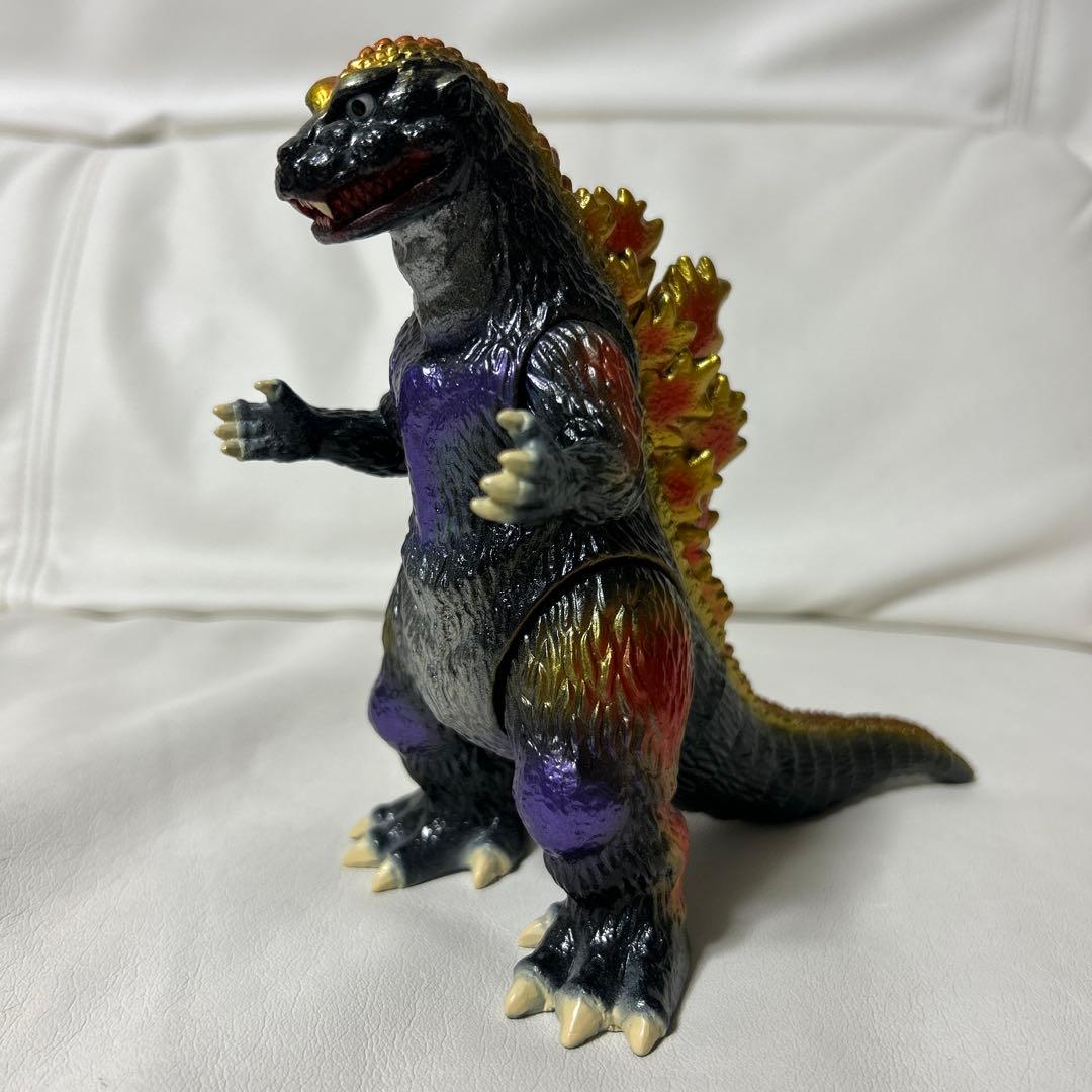 One up ゴジラ1954 黒成型 WF2024冬 電車持ち