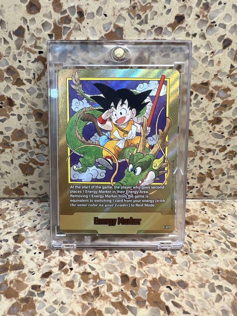 k*3様 ドラゴンボール　エナジーマーカー　ゴールド　孫悟空　英語　フュージョン