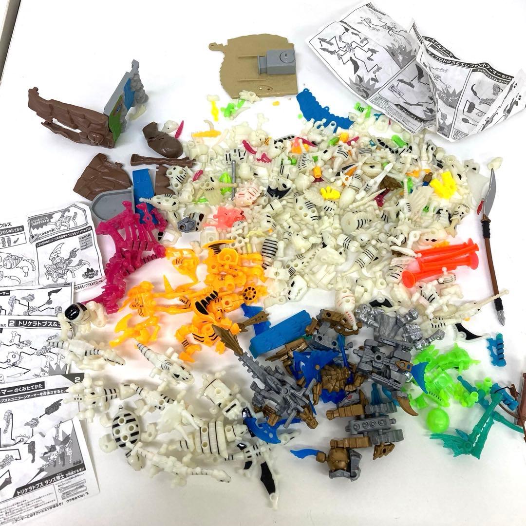 g560-29 ほねほねザウルス　まとめ売り　ジャンク