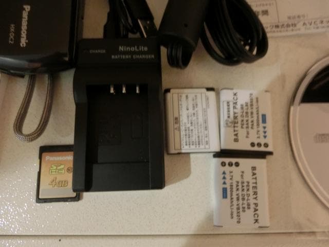 パナソニック　デジタルムービーカメラ HX-DC2（美品…完動）付属いっぱい