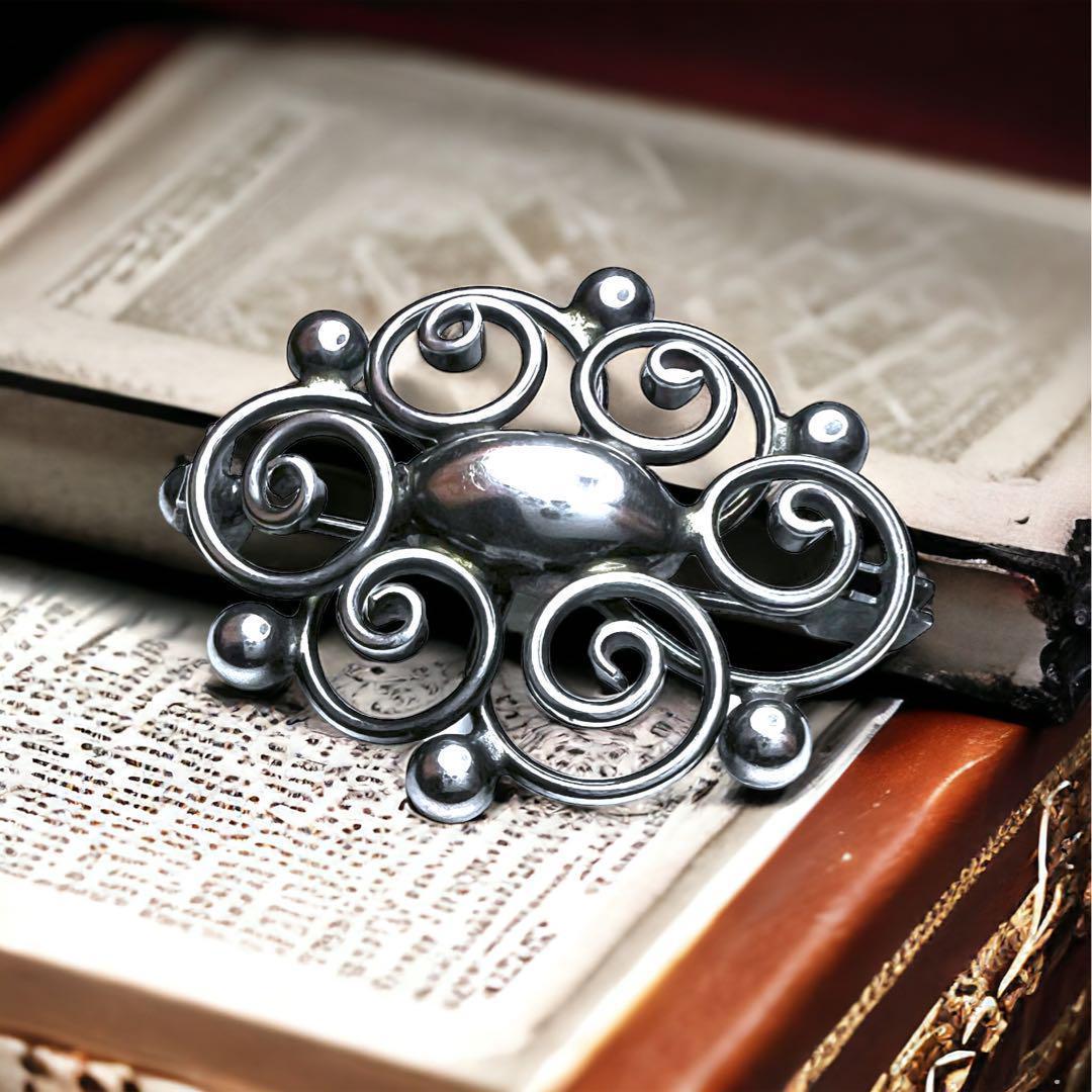 【現品限り】北欧 ヴィンテージ シルバー モダニストブローチ オーバル