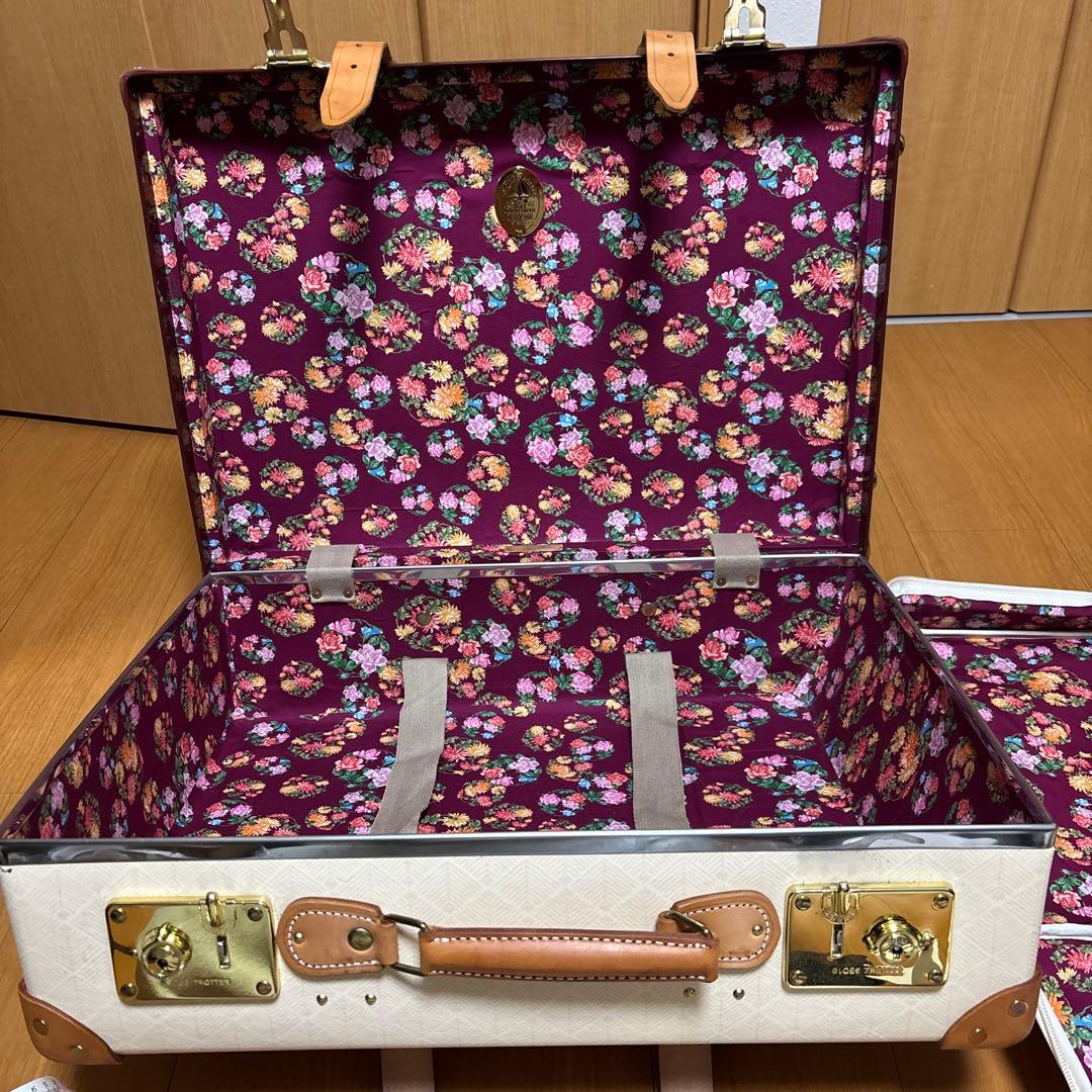 センゴク　希少価値　GLOBE-TROTTER サファリ友禅キャリーケース