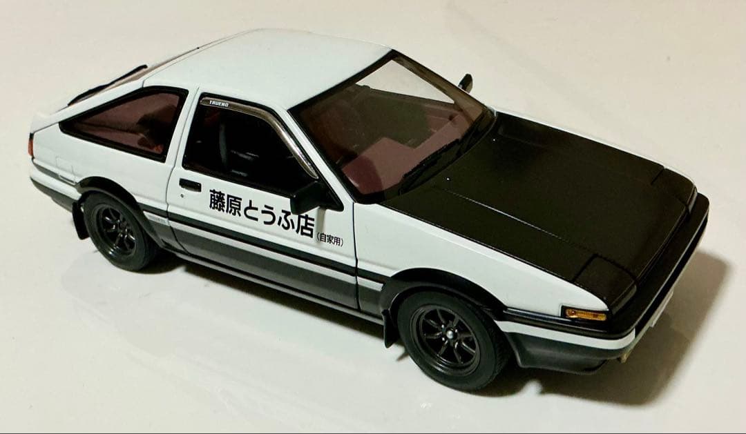 オートアート 1/18 頭文字D AE86 トレノProject D ver